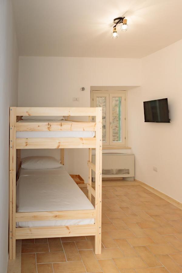 Nera Apartments SantʼAnatolia di Narco Esterno foto