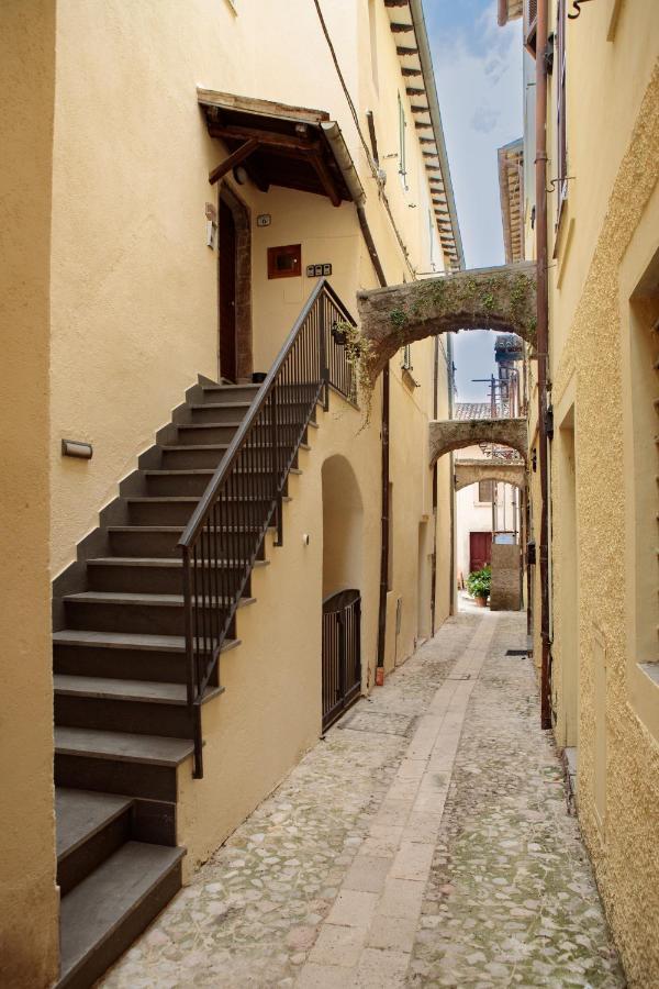 Nera Apartments SantʼAnatolia di Narco Esterno foto
